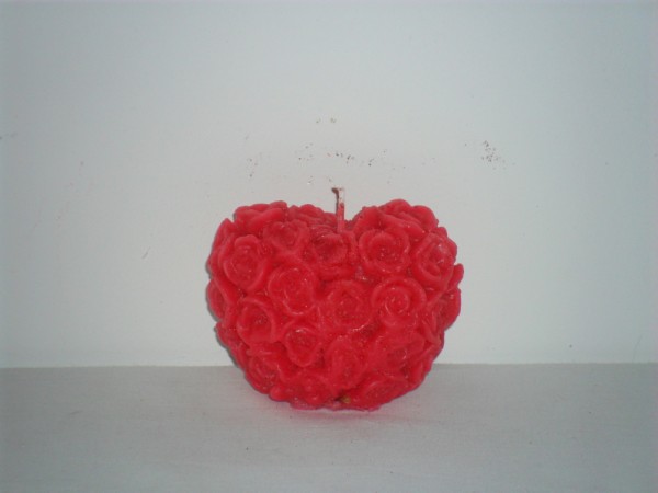 Lumanari decorative : inima cu trandafiri